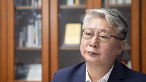 與 조응천, ‘문파’에 일침 “문자행동 할수록 재집권 멀어져”