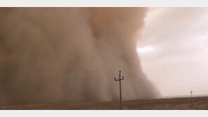 中 마을 삼킨 ‘모래폭풍’, 오늘 우리나라 덮친다