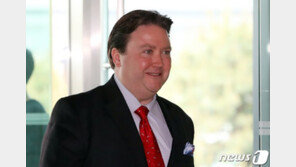 美 내퍼 부차관보 “한일관계 개선 위해 적극적인 역할 맡을 것”