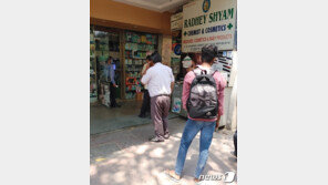 걸리면 속수무책…인도 교민들 “산소호흡기 좀 구해달라”