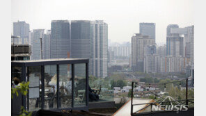 [날씨]출근길 곳곳 빗방울…황사 영향 ‘흙비’ 내리는 곳도