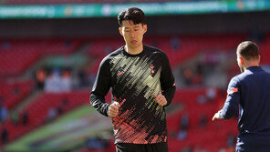 英언론 “손흥민, 토트넘 잔류 전망”