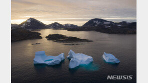 세계 빙하 녹는 속도 20년 만에 두 배 빨라져…”해수면 상승 영향“