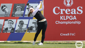 김지영, 시즌 첫 메이저 KLPGA챔피언십 첫날 1위 도약