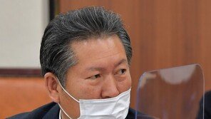 정청래 “조응천, 문자행동 2천명 아니라 20만명…뭘 몰라도, 싫으면 관 둬”