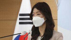 통일부 “北전단 금지법, 취지 맞게…긴장 조성 말라”