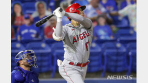 등판 건너뛴 오타니, 시즌 9호 홈런 폭발…MLB 공동 선두