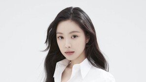 손나은, YG엔터 행…에이핑크 어떻게 될까