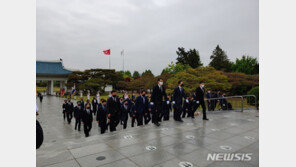 김기현, 현충원 참배…“무너진 대한민국 기강 세울 것”