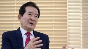 정세균 ‘준비된 일꾼론’으로 대권 시동…2위 이낙연이 보인다