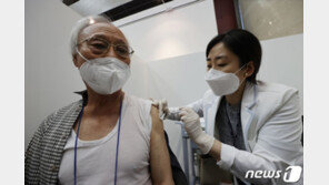 백신 이상반응 ‘폭넓은 보상’ 선그은 당국…“치료 우선 지원 검토”
