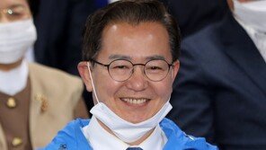 與대변인, 백신 부작용 우려에 “소화제 먹어도 사망”