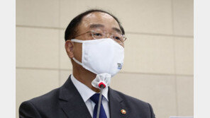 홍남기, 아프리카돼지열병 발병에 “자원 총동원해 초동방역에 만전”