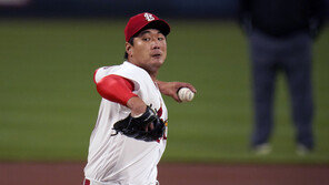 김광현, 잘 던졌으나 2승은 다음에…4이닝 2피안타 2K 1실점