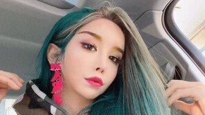 하리수, ‘SNS 언팔’ 패션브랜드 저격…“세상 그렇게 살지 마”