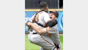 낫아웃 때문에… 볼티모어 민스, 퍼펙트 놓쳐