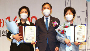 입양 보내는 기쁨에 18년간 위탁아동 45명 돌봐