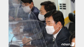 김진표 “보유세 강화·거래세 인하…LTV 90%는 ‘검토연장선상”