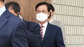 ‘총선 현수막에 허위 경력 표기’ 최춘식 의원 벌금 80만원