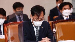 박준영 전격 사퇴…與 “최소 1명 정리” 건의 靑 수용했나