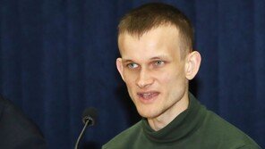 27세 이더리움 억만장자, 인도에 1조원 암호화폐 기부