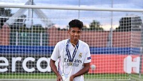 ‘한국계’ 마빈 박 1호 도움 레알 마드리드, 그라나다에 4-1 승리