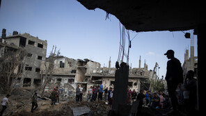 국제사회 휴전 압박에도… 이스라엘, 가자지구 공습 8일째 이어가