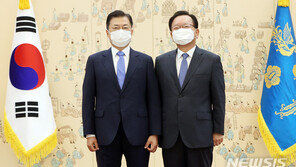 文대통령, 17일 金총리와 첫 주례회동…국정현안 전반 논의