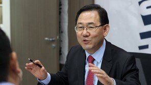 주호영 “윤석열,  7월 전에 국민의힘 합류해야”