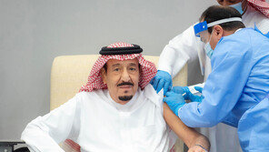 사우디, 1년 만에 해외여행 허용…“30% 이상 백신 접종”