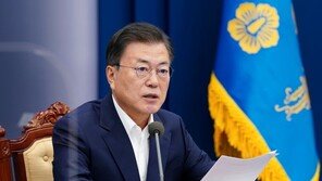 文 방미 때 백신 계약설에 靑 “백신 협의 진행 중이나 결정된 것 없어”