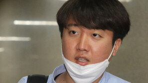 이준석, 野 대선 경선 토론 팀배틀로…“유승민·홍준표 한팀 보고싶어”