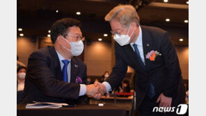 이재명 “윤석열? 포장지만 봐서 모르겠다…알맹이봐야”