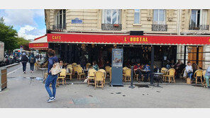 “파리가 돌아왔다”…佛, 빨라진 백신 접종에 식당 야외영업 허용
