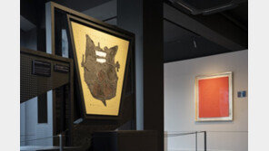 테사, 아트테크 갤러리 '#UNTITLED'에서 루치오 폰타나 단독전 연다