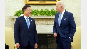 미국은 왜 한국 군인들에게만 백신을 주기로 했나