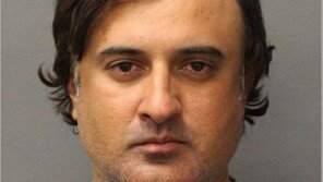 공원 잔디밭서 성폭행…범인 휴대폰엔 범행인증 ‘엄지 척’ 셀카