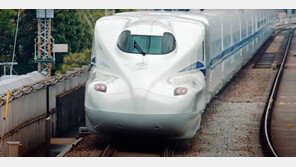 “배 아파” 시속 150km 열차 운전대 놓고 화장실 간 日기관사