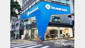 신개념 전기스쿠터 ‘블루샤크 R1 라이트’ 6월 출시… 발열 없는 ‘리튬인산철배터리’ 탑재