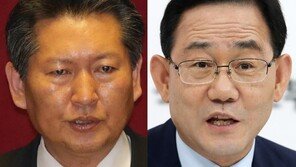 정청래 “文 방미성과 넓고 커” vs 주호영 “빈 수레 들고와”