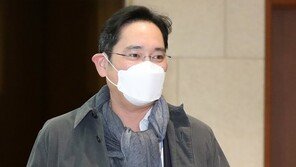 이호승 靑 정책실장 “이재용 사면, 별도 고려 있을 것”