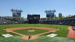 외야수가 4명?…프로야구 ‘수비 시프트’의 세계