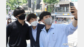 ‘이준석 돌풍’ 경계하는 與…“우리가 보수당 될라”