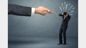 “내 평판 왜 떨어뜨려” 맥주병으로 회사 직원 머리 내려친 임원