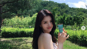 한소희, 숲의 여신 같은 독보적 미모