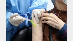 백신 1차 접종자, 7월부터 야외 ‘노마스크’…직계모임 제한도 제외