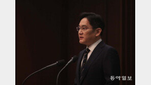 靑 이호승 “이재용 사면, 별도 고려 있을 것” 