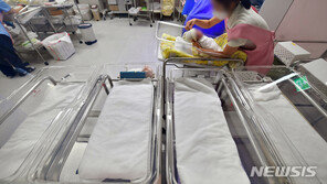 코로나 기저효과? 법정 휴정으로 참았던 이혼, 올 3월 24.4% 급증