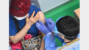 접종 후 사망했는데 이상반응 사례 신고는 안돼…‘방역 빈틈’ 논란