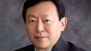 신동빈, 251억 규모 롯데케미칼 지분 전량 매각…상속세 위해